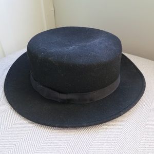 Forever21 100% Wool Black Hat
